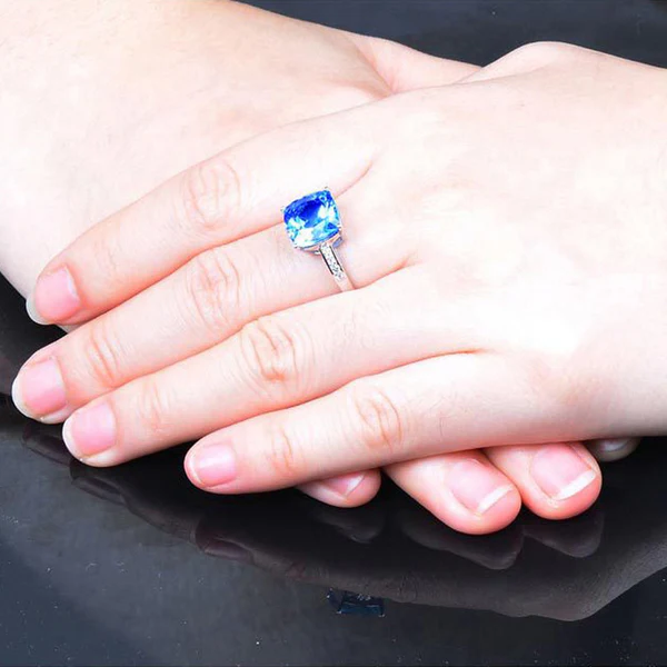 silver plated anti tarnish american diamond crushed ice cut navy blue square finger ring