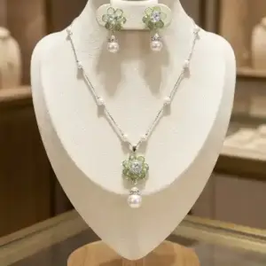 Enchanted Flora Mint Green & Pearl Drop Necklace Set